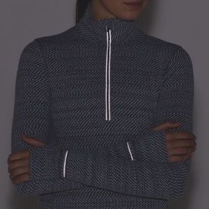 Lululemon Outrun 1/2 Zip Hazy Heather